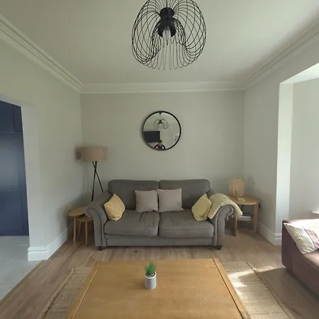 The Wild Atlantic Townhouse بيت للعطل إنيسكرون