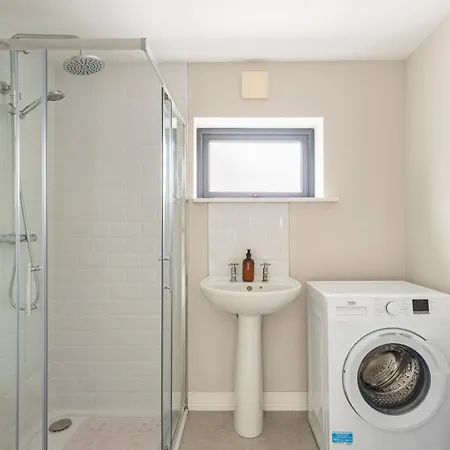 بيت للعطل The Wild Atlantic Townhouse *