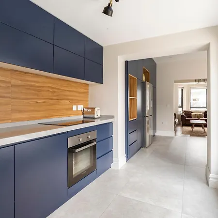 The Wild Atlantic Townhouse بيت للعطل *